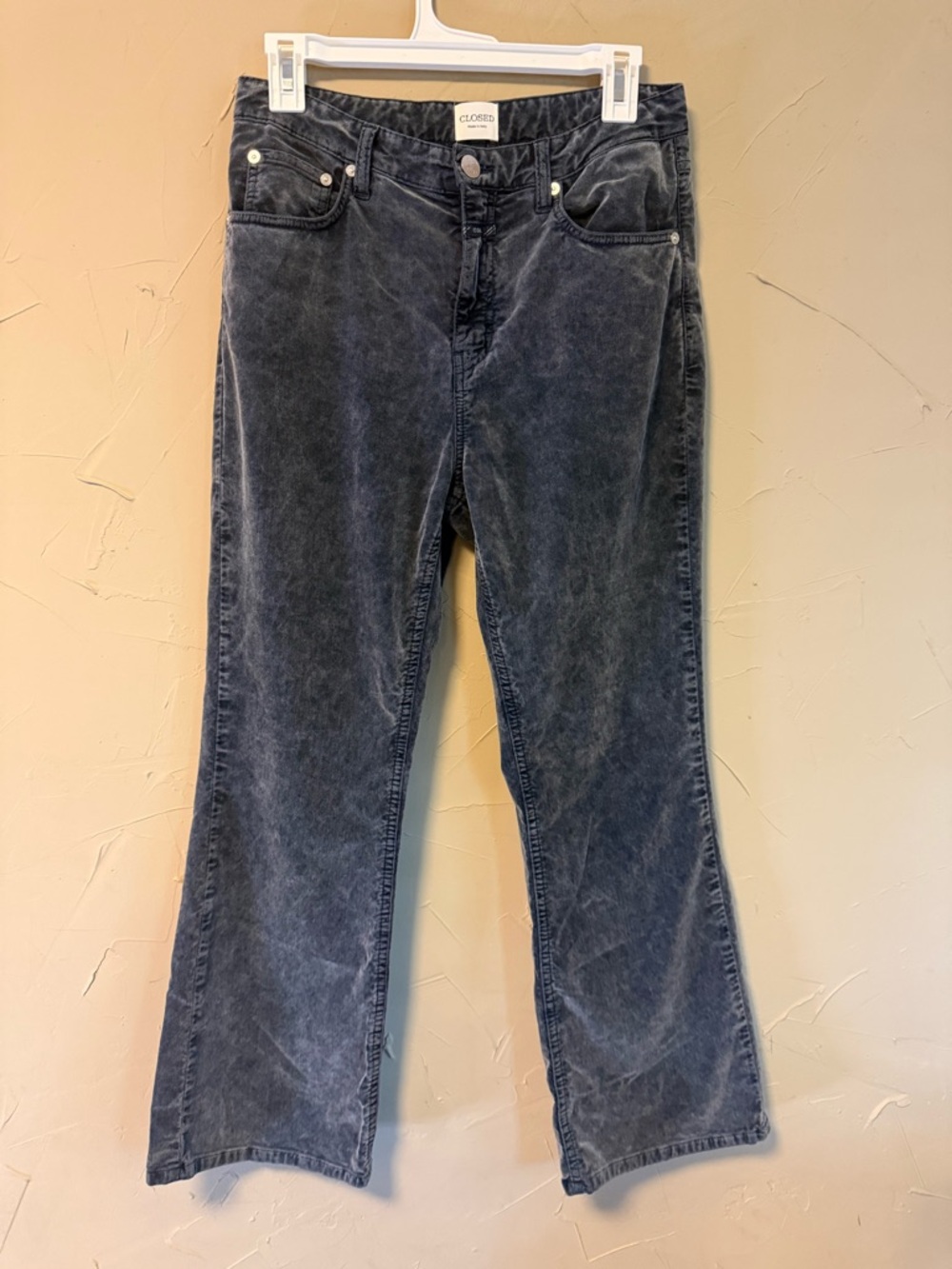 Closed Washed Black Velvet Cropped Flare Pants | Size 28 x 26 | Italian Designer